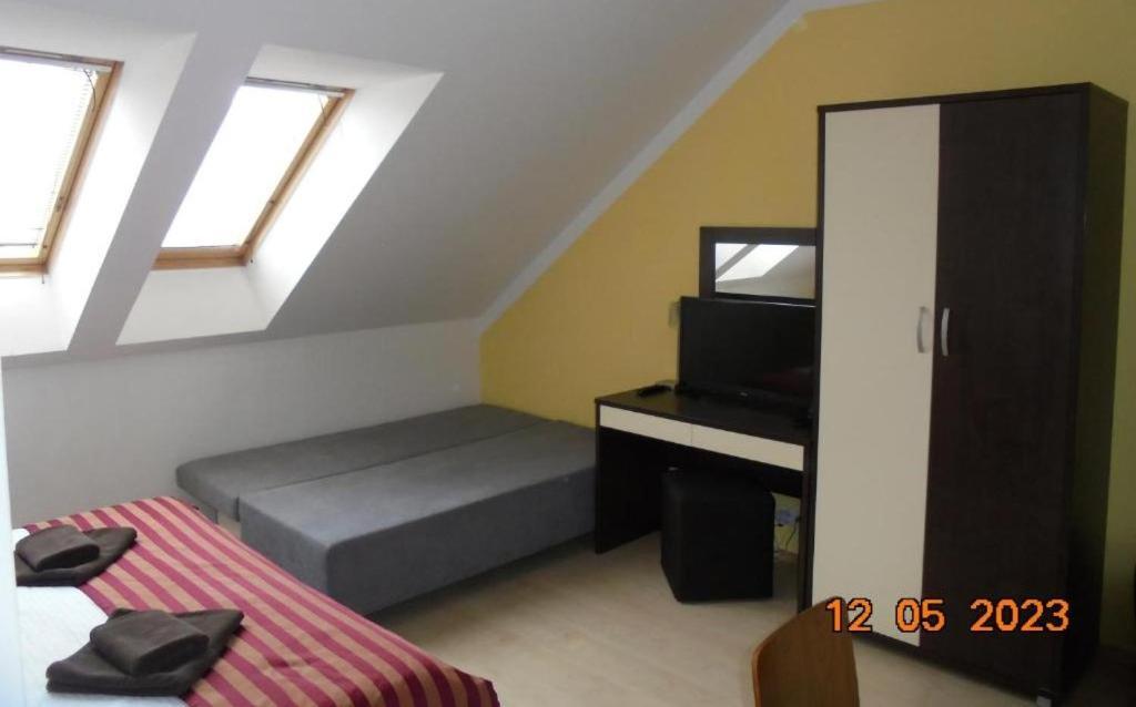 Apartman Liptov - Hotel Bešeňová Zewnętrze zdjęcie